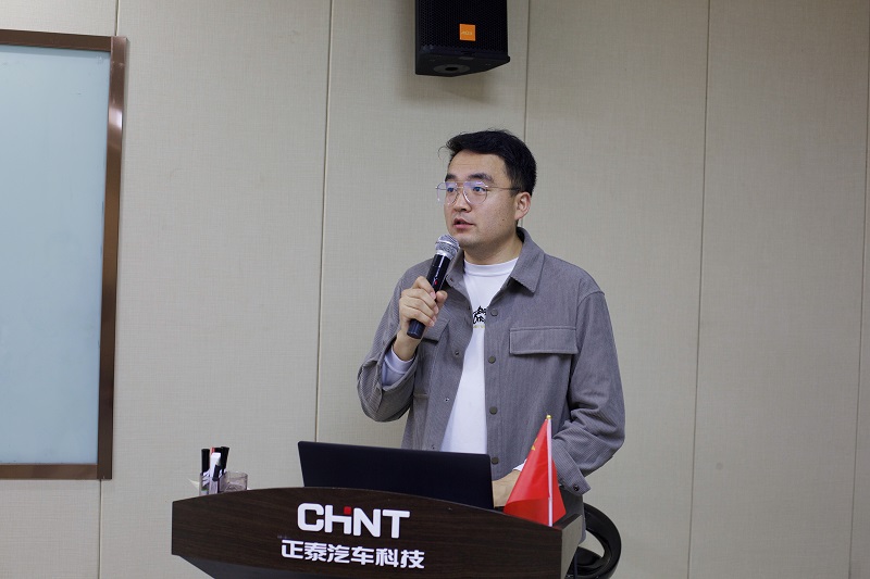 5 王主任讲话.jpg